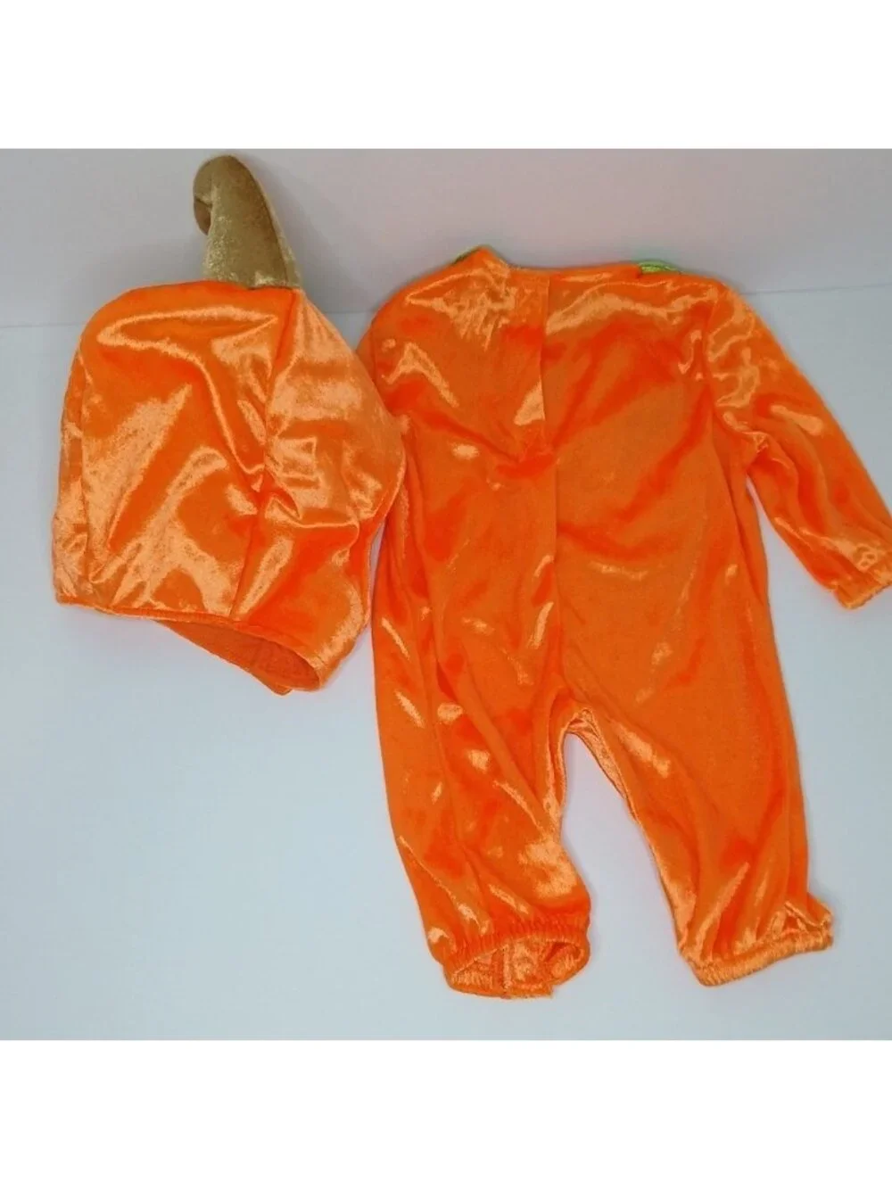 Infant Pumpkin Halloween Costume 0-6 Months Velour Jumpsuit & Hood 2PC